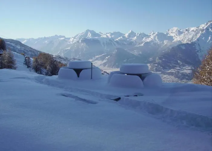 Inviting In Veysonnaz